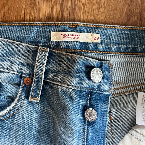 Levi wedgie jeans - Picture 4 of 6